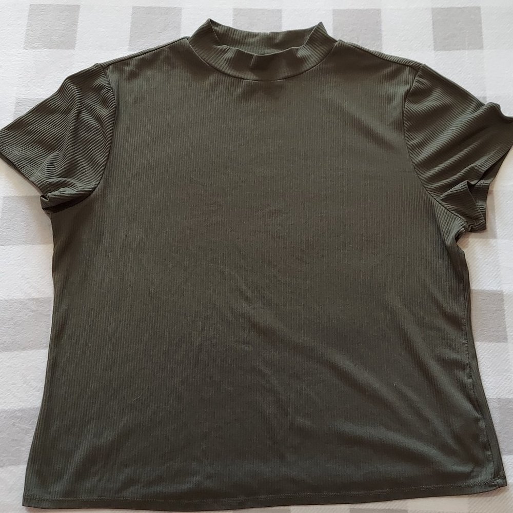 NoBo Green Ribbed Tee Shirt Plus Size
